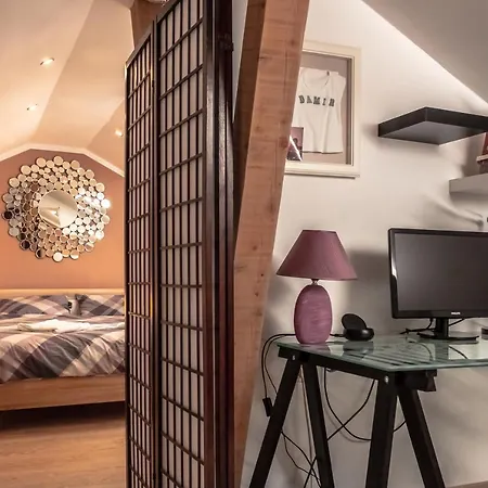 Apartment L&e *