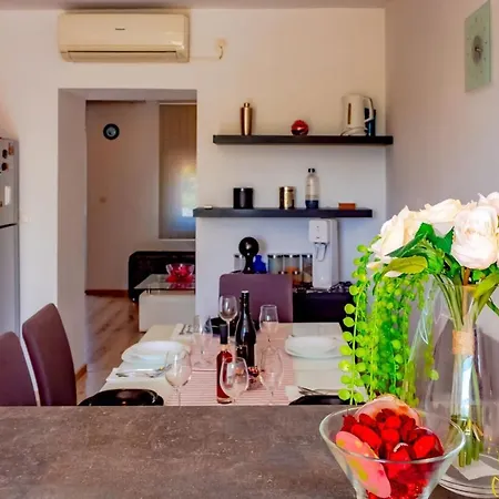 L&e Apartment *