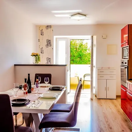 L&e Apartment